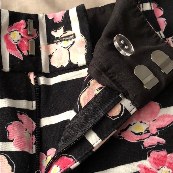 Super cute Elle shorts - Picture 4 of 4